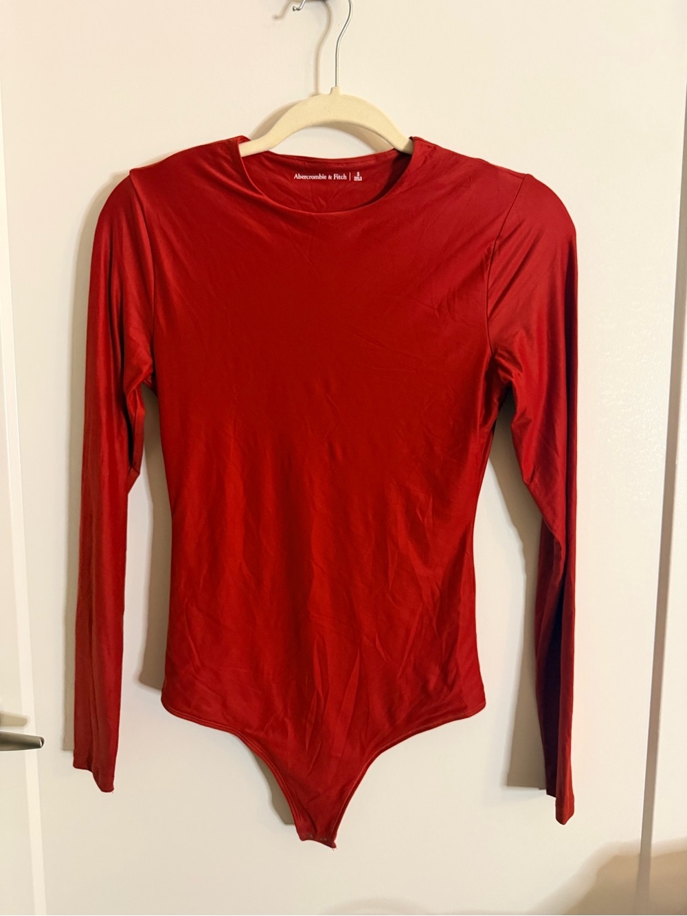 Abercrombie & Fitch Red Long-Sleeve Crewneck Bodysuit